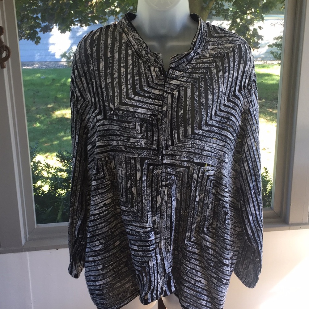 Multiples black white fabric and sheer zip jacket